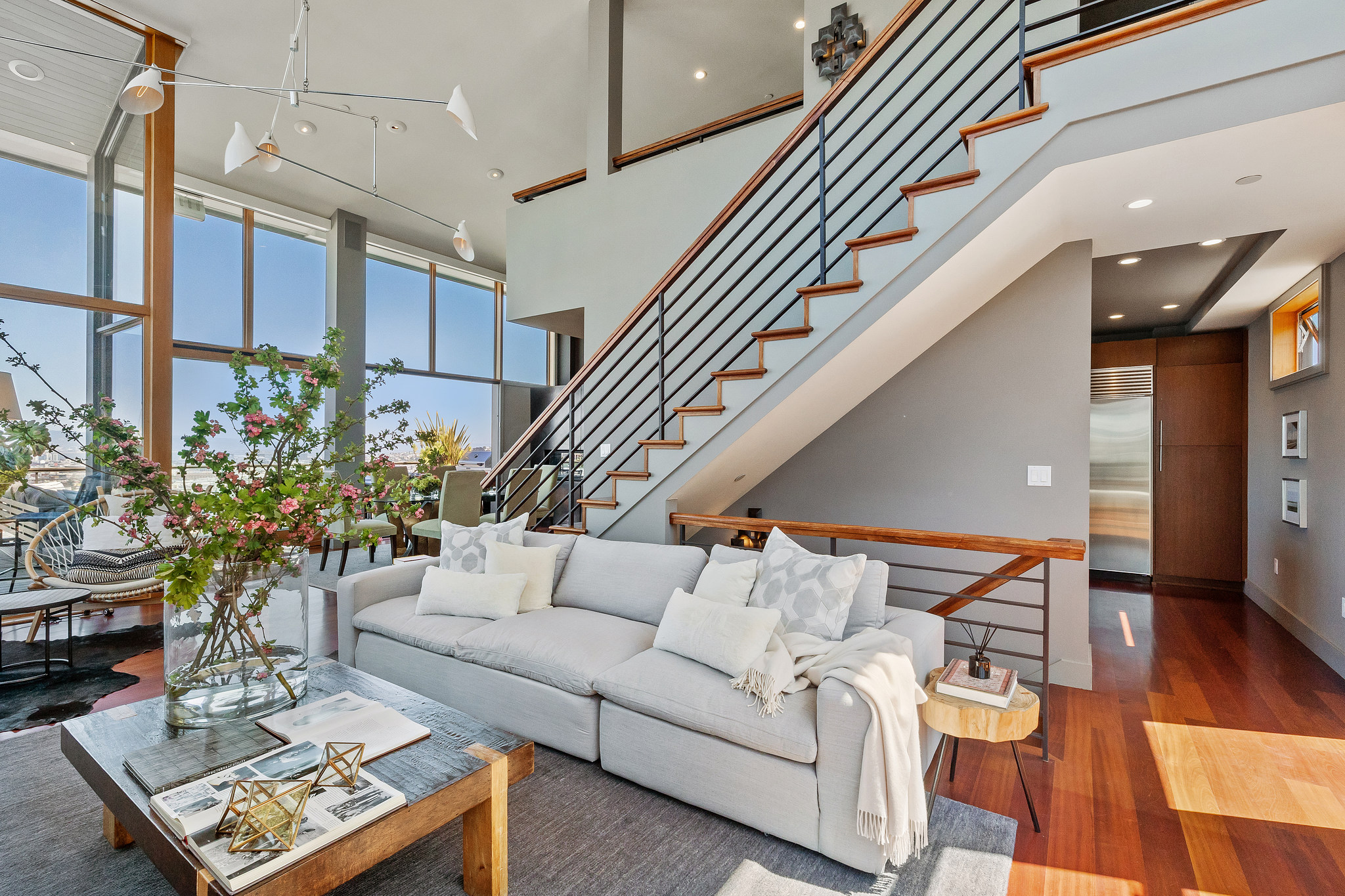 San Francisco Real Estate | 173 Beaver Street - Living Room
